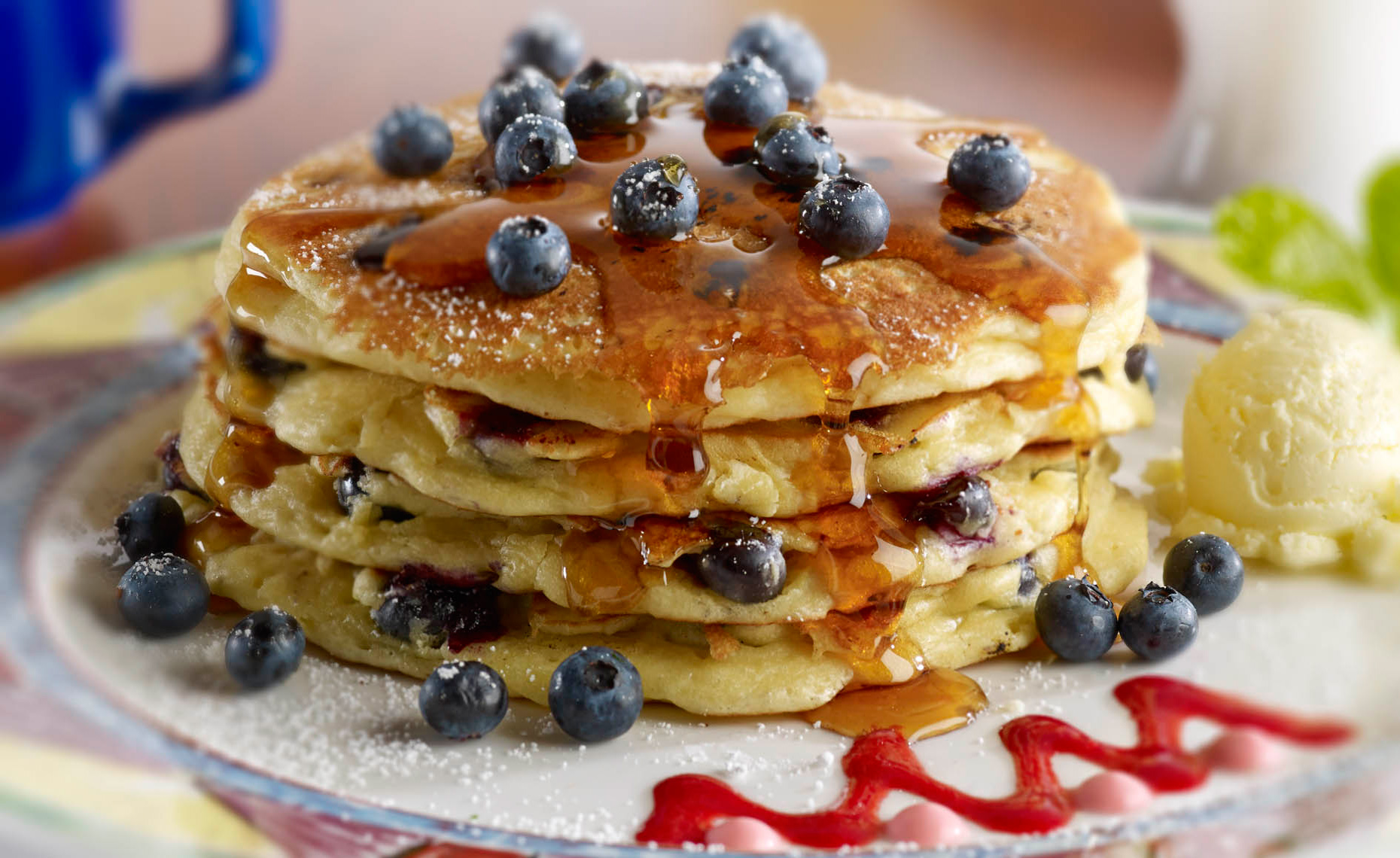 Blueberry-Pancakes_23565